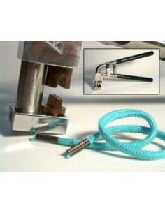 PINCE POUR EMBOUTS DE LACETS