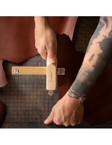 ART.3080 COUPE CEINTURE/BOIS - TANDY LEATHER